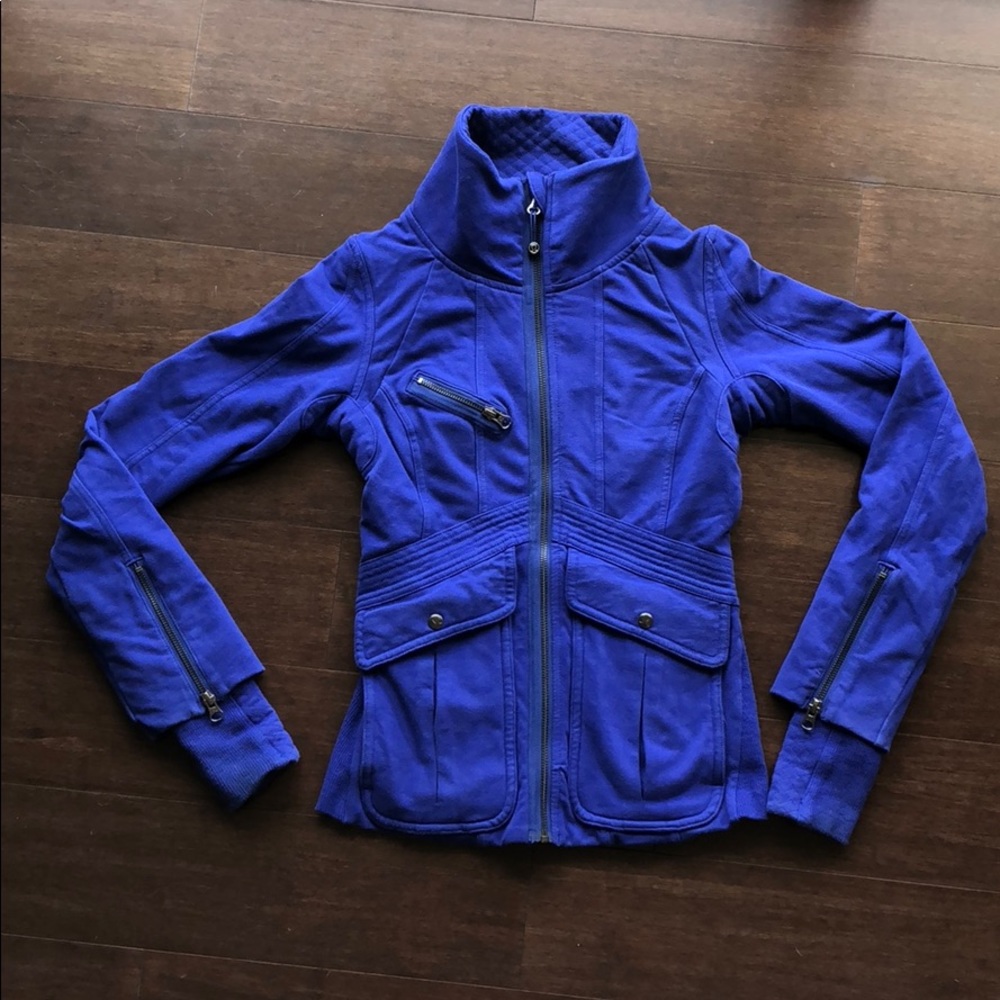 Lululemon- It’s Happening Jacket - Size 4